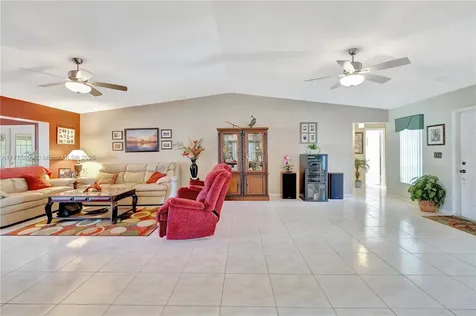 7106 NW 107th Avenue Tamarac FL 33321