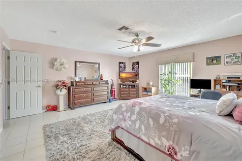 7106 NW 107th Avenue Tamarac FL 33321