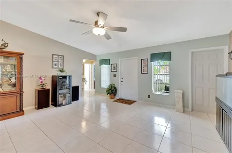 7106 NW 107th Avenue Tamarac FL 33321