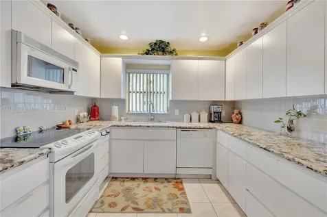 7106 NW 107th Avenue Tamarac FL 33321