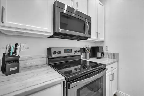 14614 SW 12th Street Pembroke Pines FL 33027