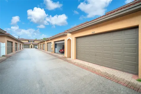 14614 SW 12th Street Pembroke Pines FL 33027