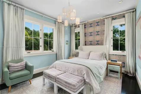 1221 Mariola Court Coral Gables FL 33134