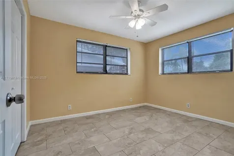 2401 N 62nd Avenue Hollywood FL 33024