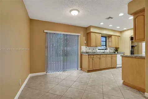 2401 N 62nd Avenue Hollywood FL 33024