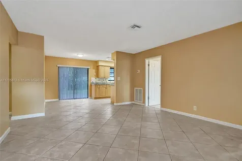 2401 N 62nd Avenue Hollywood FL 33024