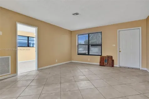 2401 N 62nd Avenue Hollywood FL 33024