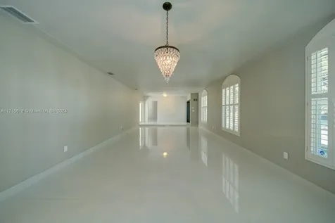 800 Valencia Avenue Coral Gables FL 33134