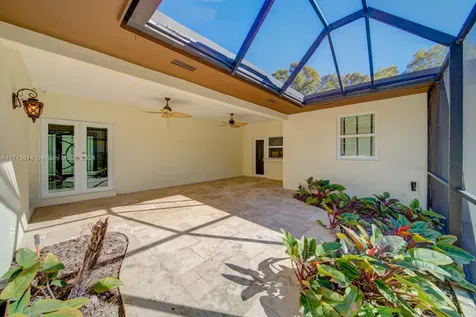 800 Valencia Avenue Coral Gables FL 33134