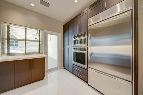 800 Valencia Avenue Coral Gables FL 33134