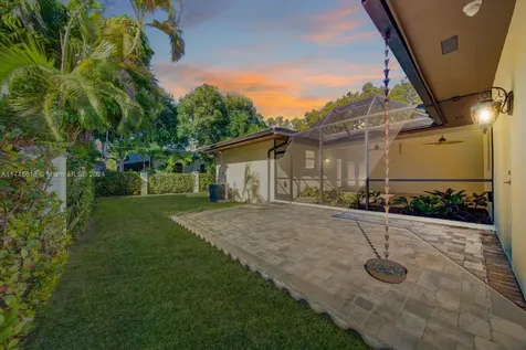 800 Valencia Avenue Coral Gables FL 33134