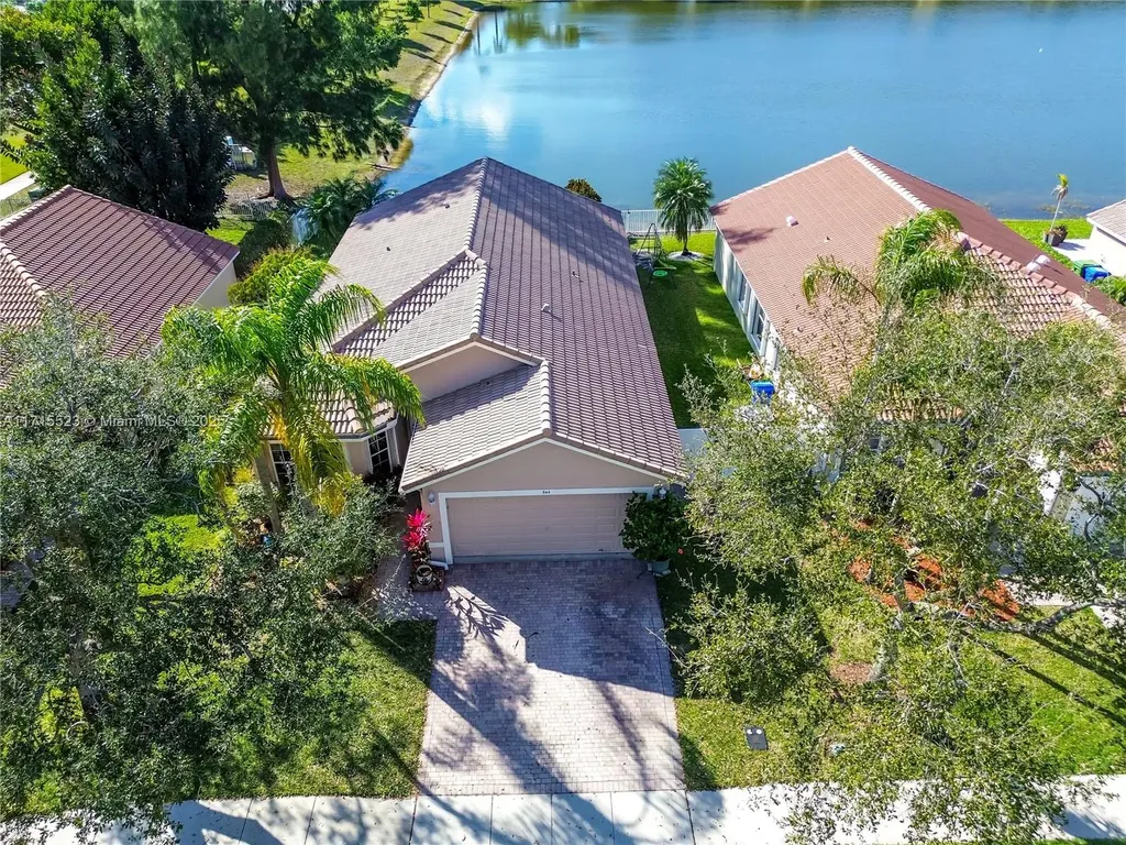 844 SW 121st Avenue Pembroke Pines FL 33025