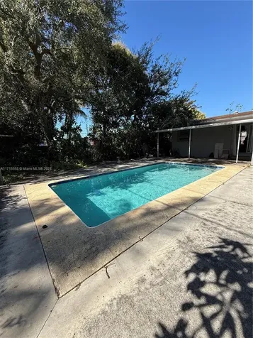1310 NW 115th Street Miami FL 33167