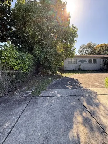 1310 NW 115th Street Miami FL 33167