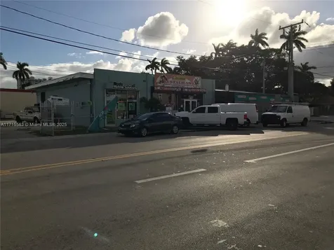 1628 NW 28th Street Miami FL 33142