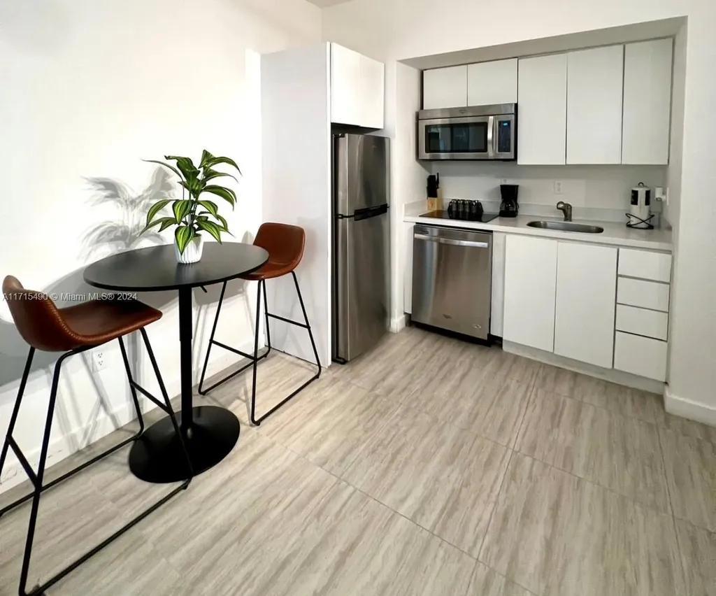 1611 Meridian Avenue Miami Beach FL 33139