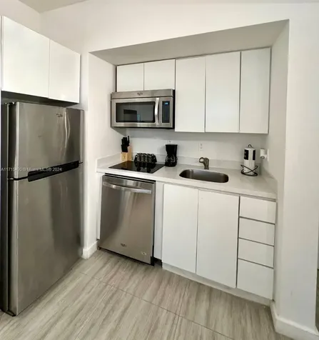 1611 Meridian Avenue Miami Beach FL 33139