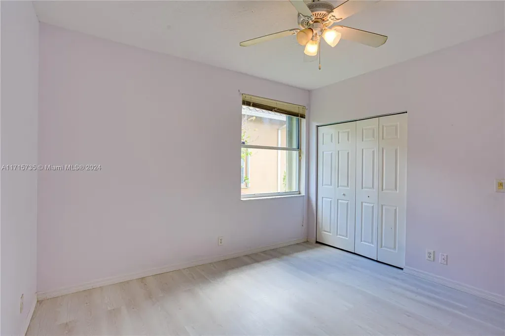 4957 NW 111th Terrace Coral Springs FL 33076