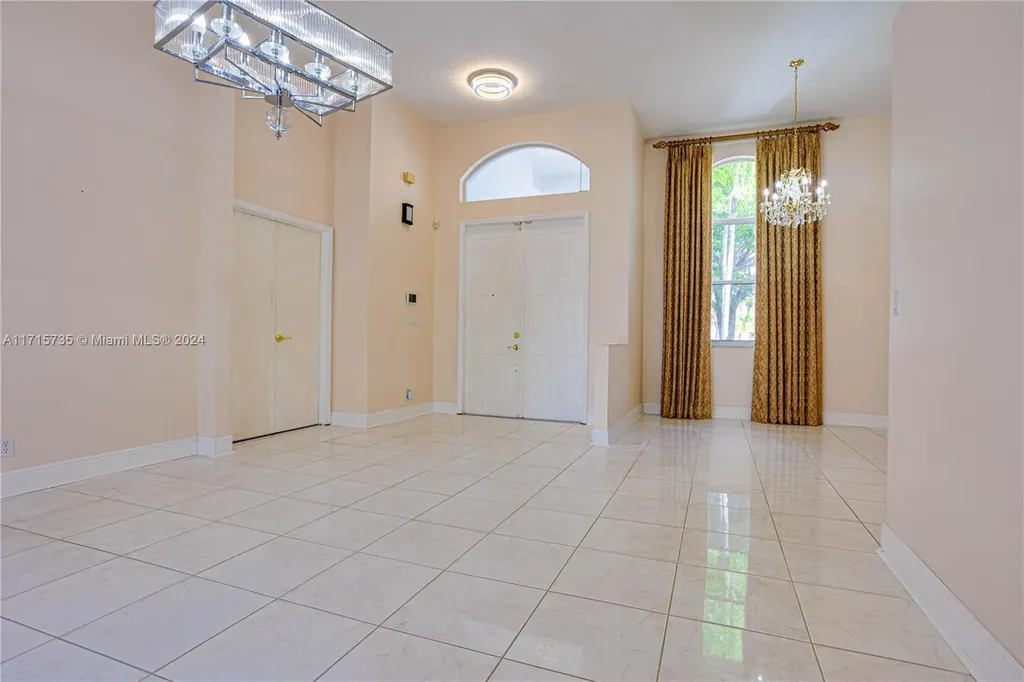 4957 NW 111th Terrace Coral Springs FL 33076