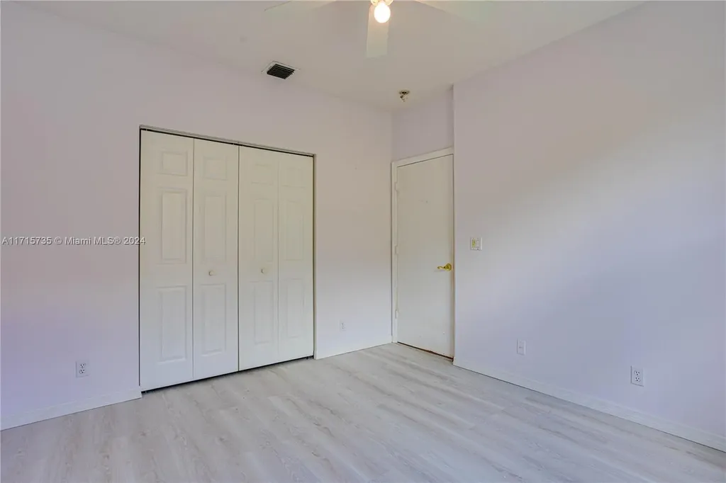 4957 NW 111th Terrace Coral Springs FL 33076