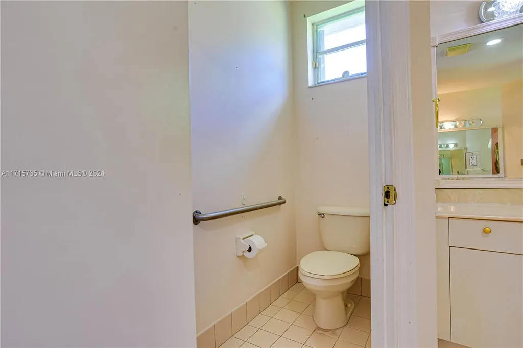 4957 NW 111th Terrace Coral Springs FL 33076