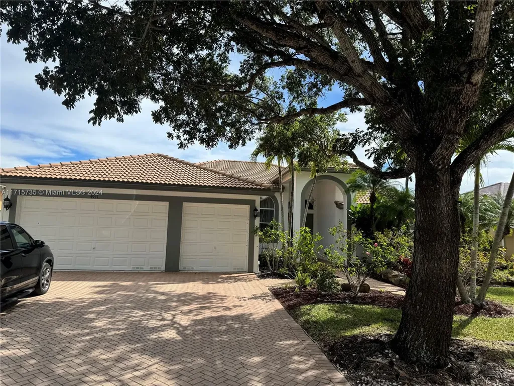 4957 NW 111th Terrace Coral Springs FL 33076