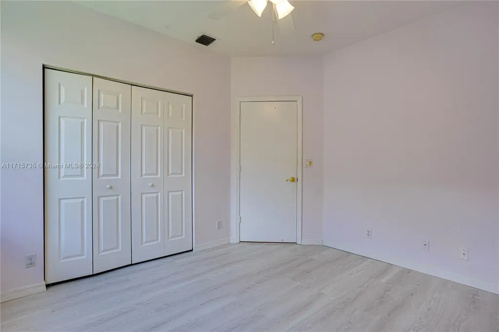 4957 NW 111th Terrace Coral Springs FL 33076