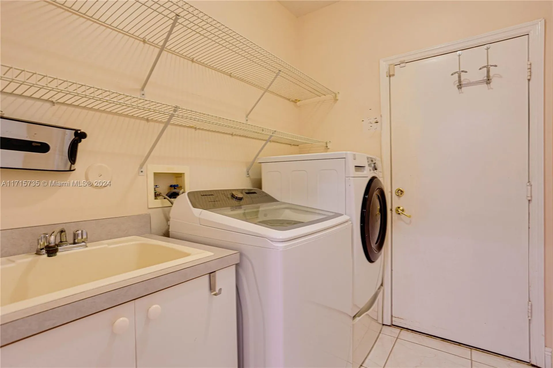 4957 NW 111th Terrace Coral Springs FL 33076