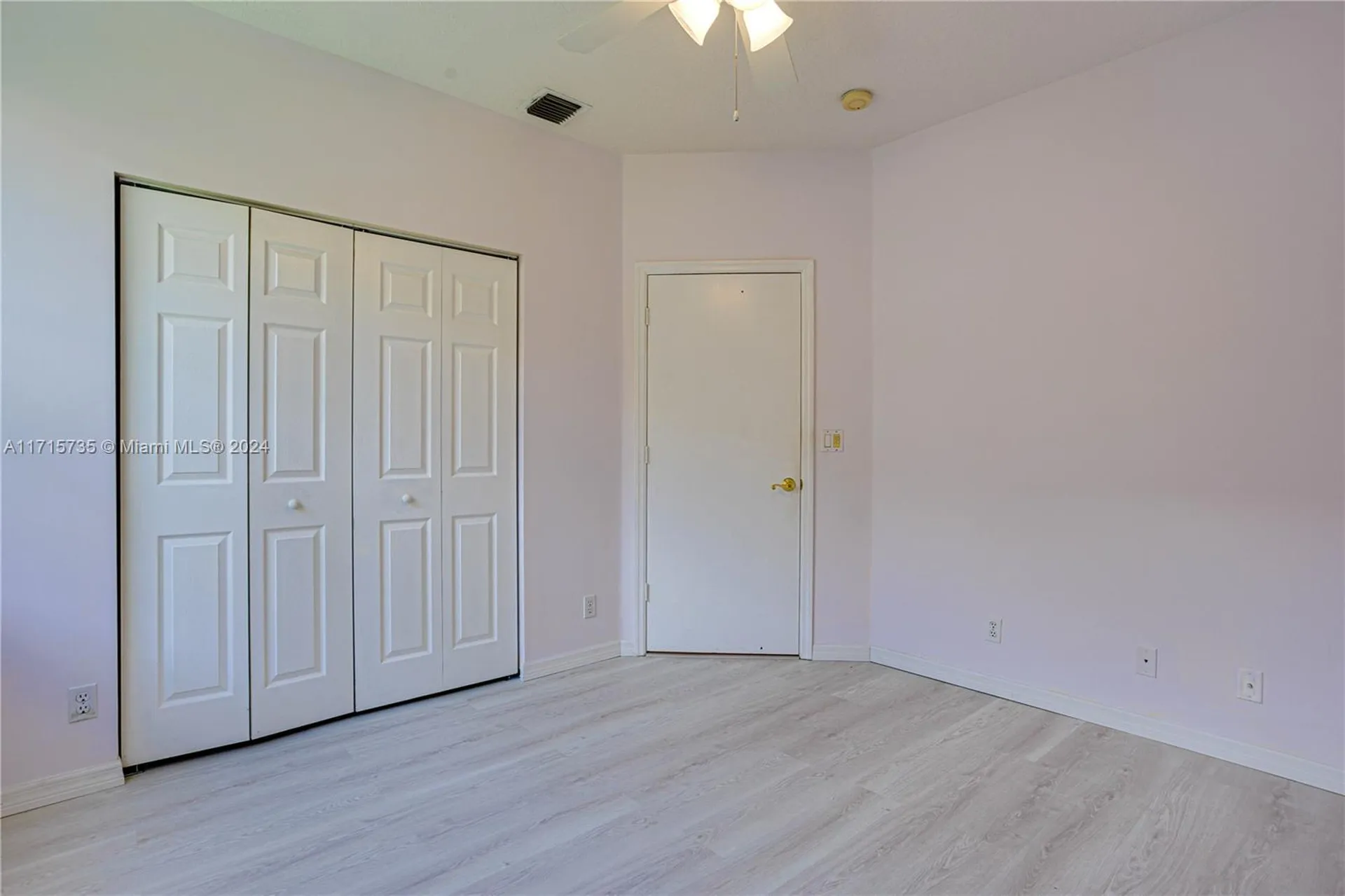 4957 NW 111th Terrace Coral Springs FL 33076