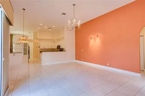 4957 NW 111th Terrace Coral Springs FL 33076