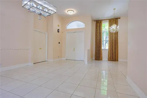 4957 NW 111th Terrace Coral Springs FL 33076