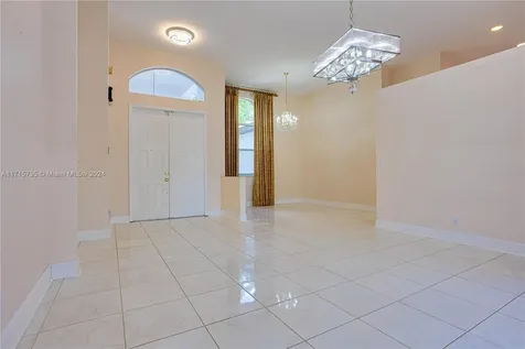 4957 NW 111th Terrace Coral Springs FL 33076