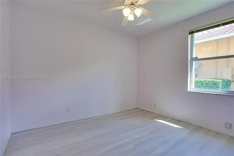 4957 NW 111th Terrace Coral Springs FL 33076