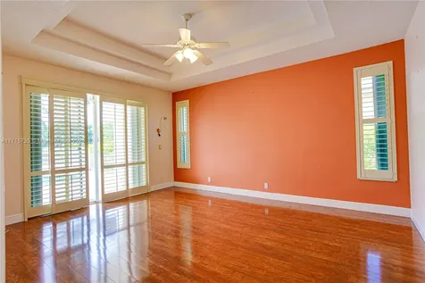 4957 NW 111th Terrace Coral Springs FL 33076