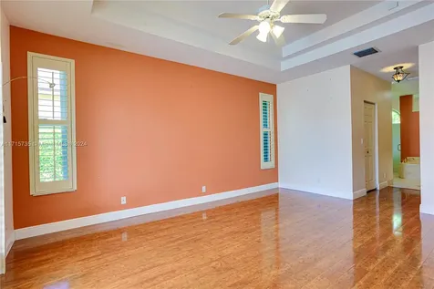 4957 NW 111th Terrace Coral Springs FL 33076