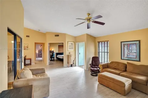 4399 Willow Pond Circle West Palm Beach FL 33417