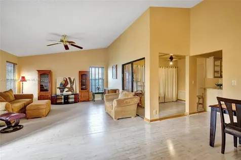 4399 Willow Pond Circle West Palm Beach FL 33417