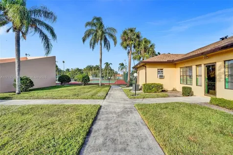 4399 Willow Pond Circle West Palm Beach FL 33417