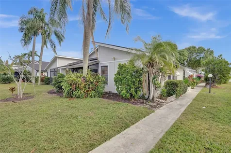4399 Willow Pond Circle West Palm Beach FL 33417