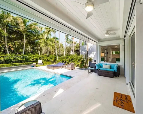 4365 N Bay Road Miami Beach FL 33140