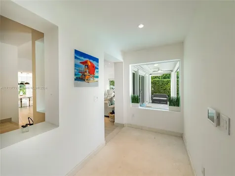 4365 N Bay Road Miami Beach FL 33140