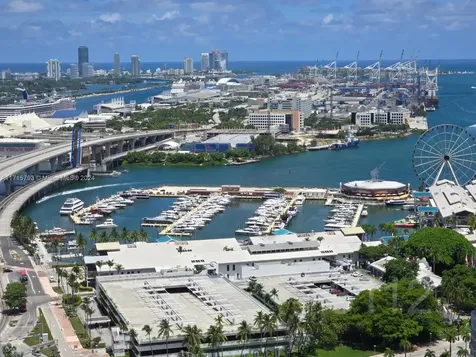 601 NE 1 Avenue Miami FL 33132