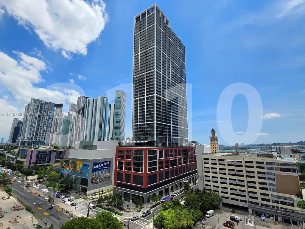 601 NE 1 Avenue Miami FL 33132
