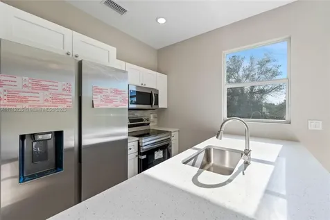 957 Commodore Street Lehigh Acres FL 33974