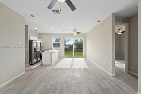 957 Commodore Street Lehigh Acres FL 33974