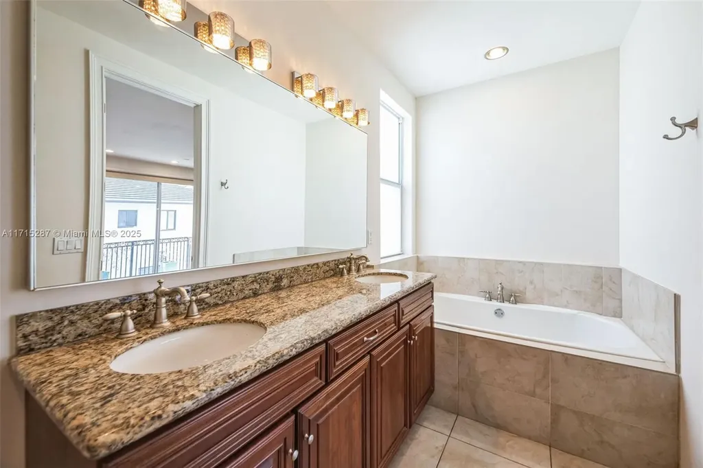 601 SW 10th Street Fort Lauderdale FL 33315