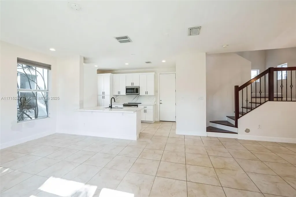 601 SW 10th Street Fort Lauderdale FL 33315