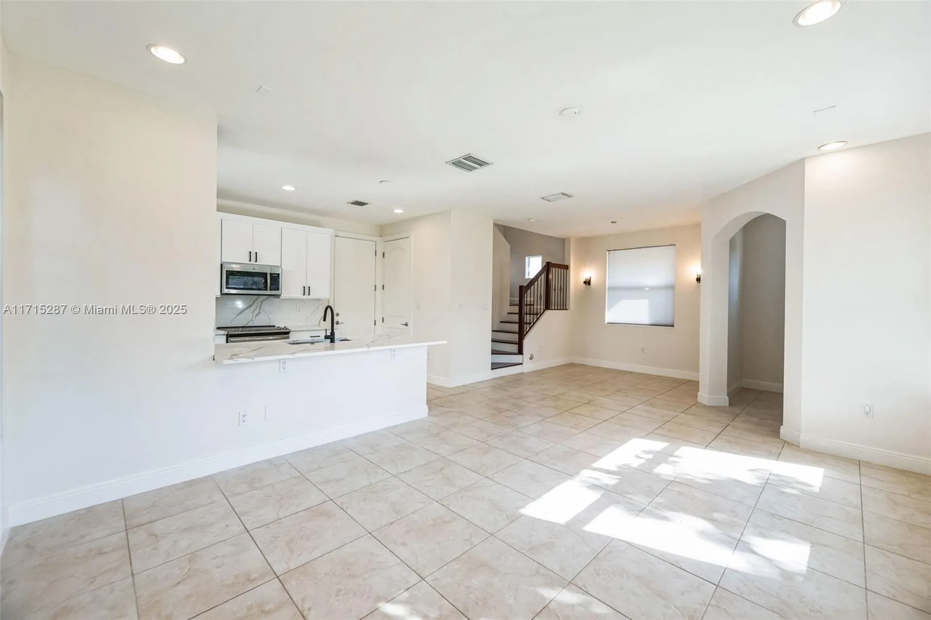 601 SW 10th Street Fort Lauderdale FL 33315