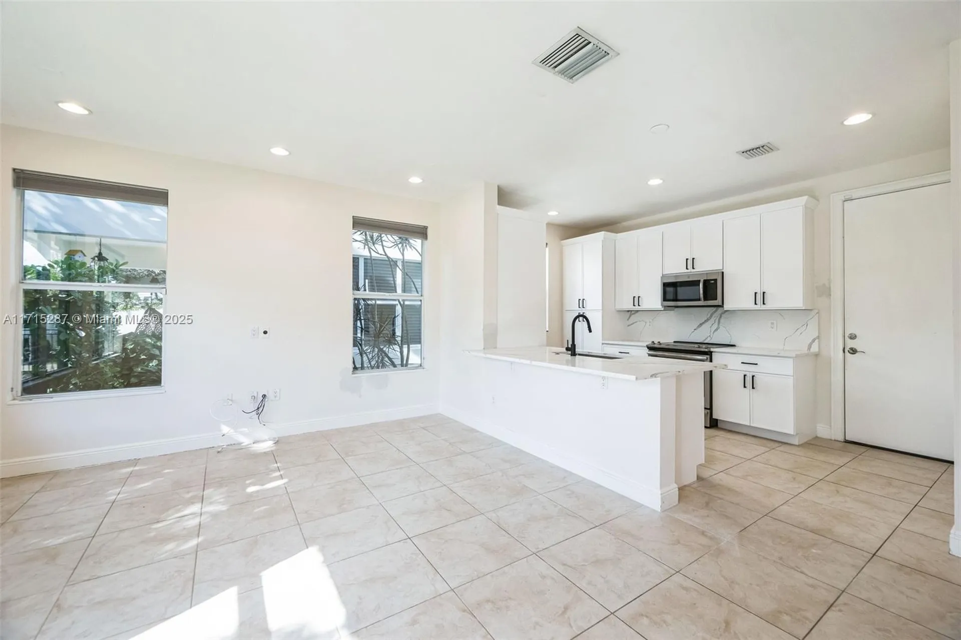 601 SW 10th Street Fort Lauderdale FL 33315