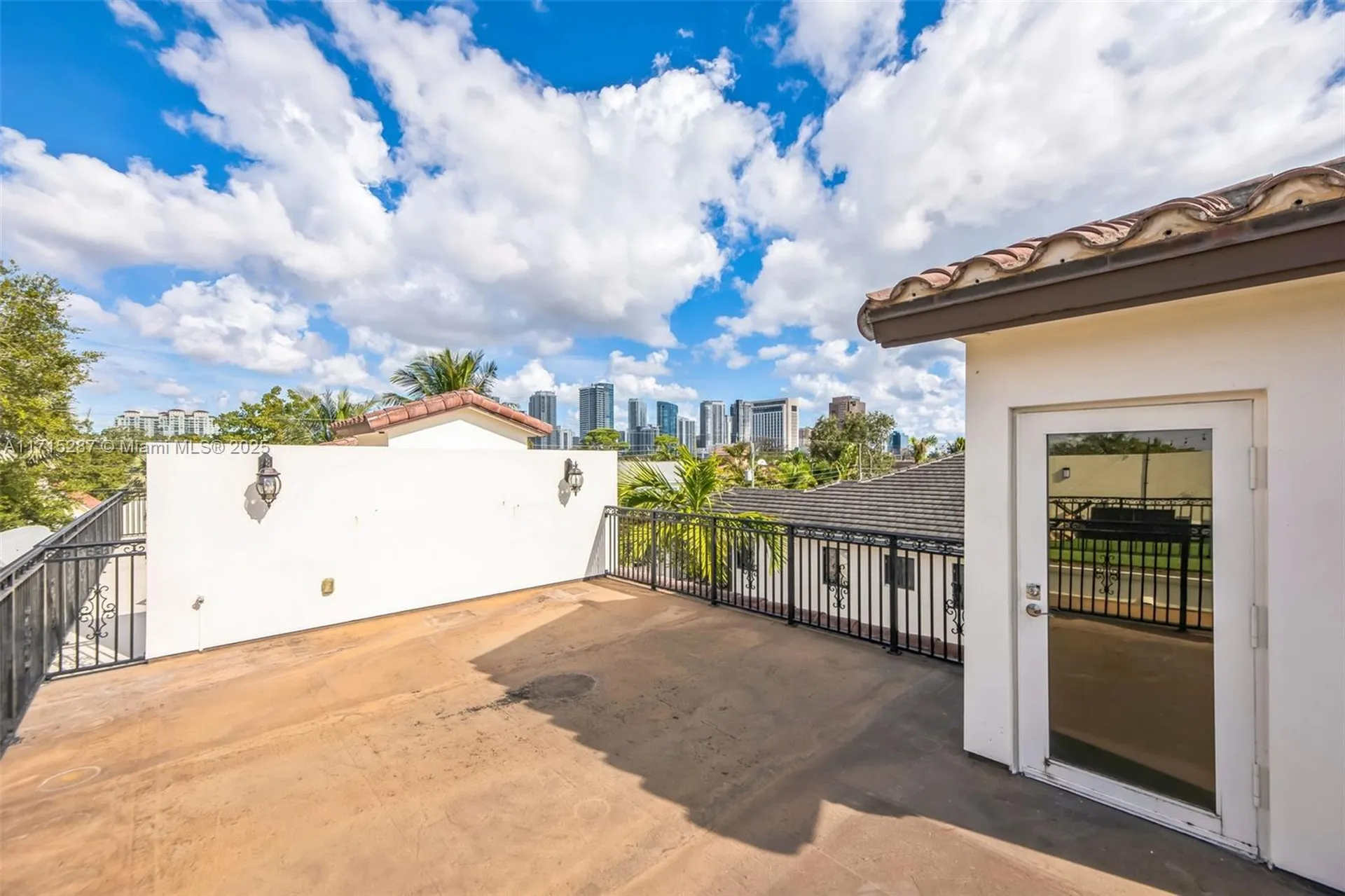 601 SW 10th Street Fort Lauderdale FL 33315